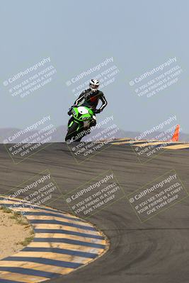 media/Mar-28-2022-Superbike Trackdays (Mon) [[b8603d0f67]]/Open Track Time/Turns 9 and 10/